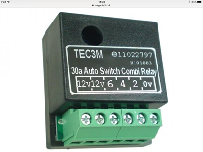 Picture of 30 Amp Self Switching Dual Charge Relay